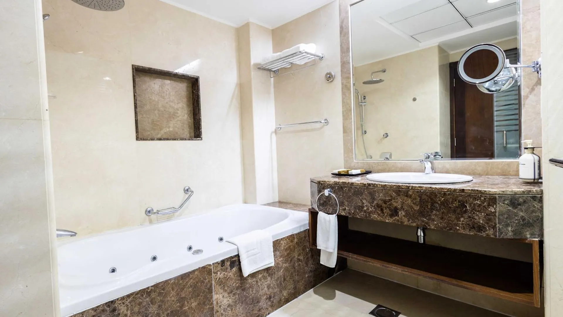 Apartmán Exclusive Luxury In Al Nahda 1Bhk Dubaj